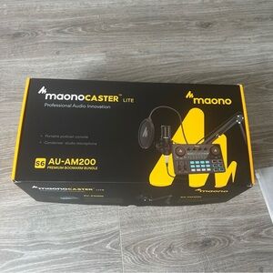 Caster Lite S6 AU-AM200 Premium Boomarm Bundle - Black